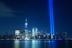 tributo 9/11 a NYC con fari mossi da motoriduttori Automec